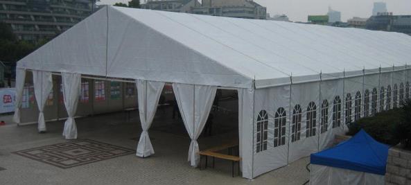 習慣ポリ塩化ビニール上塗を施してある屋外党テント、自動クリーニング式結婚披露宴のテント
