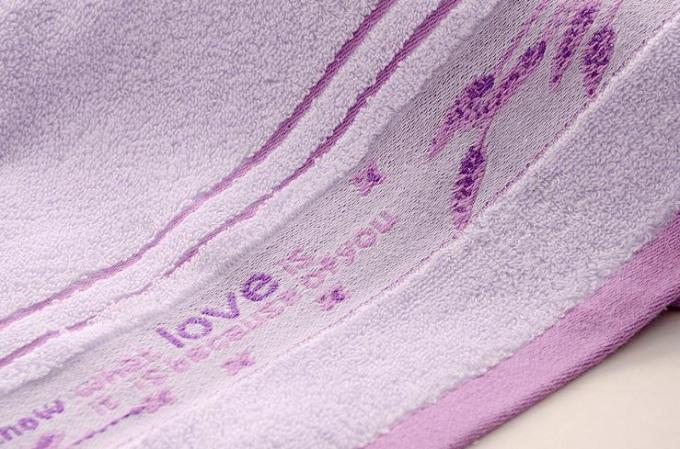 反純粋な綿のマイクロファイバーの浴タオルは高水吸囚性と衰退します